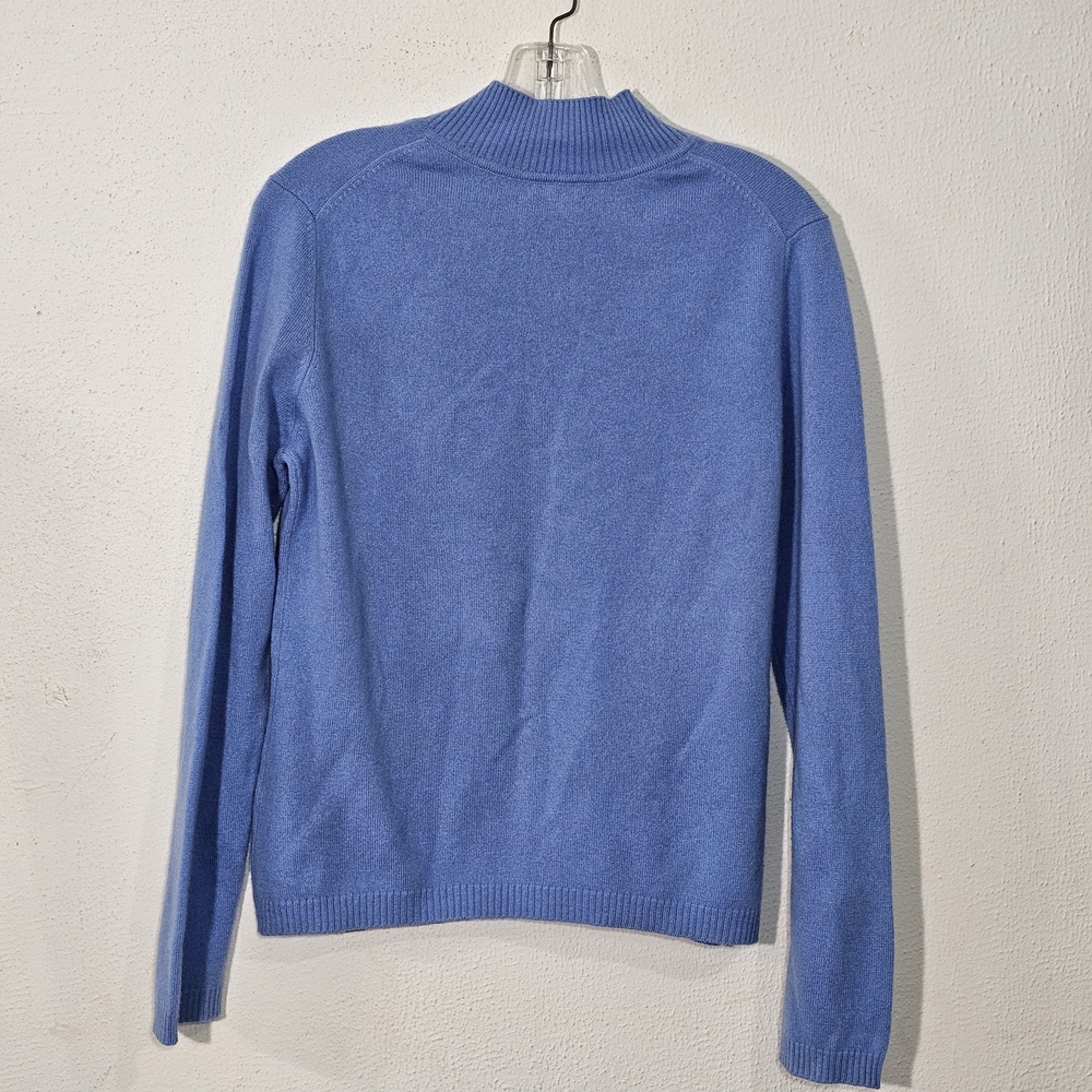 Investments Light Blue V-Neck Sweater 100% Cashmere Sz M - Picture 2 of 13